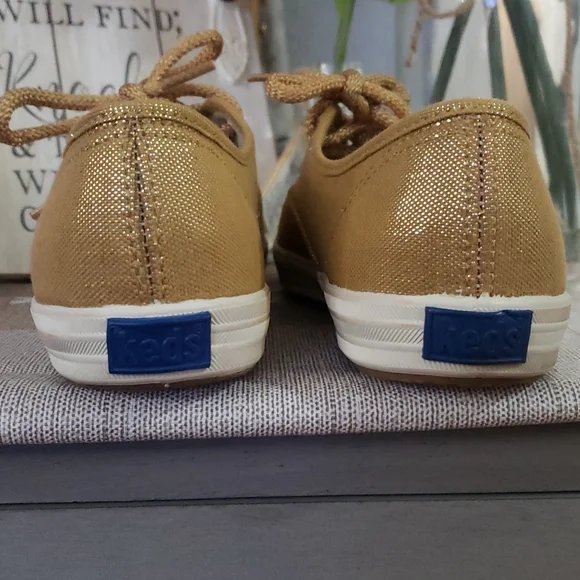 NWOT Keds gold shoes - Picture 5 of 7